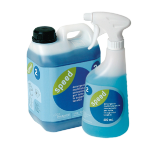 Detergente liquido concentrato multifunzione ideale per la pulizia di superfici lucide